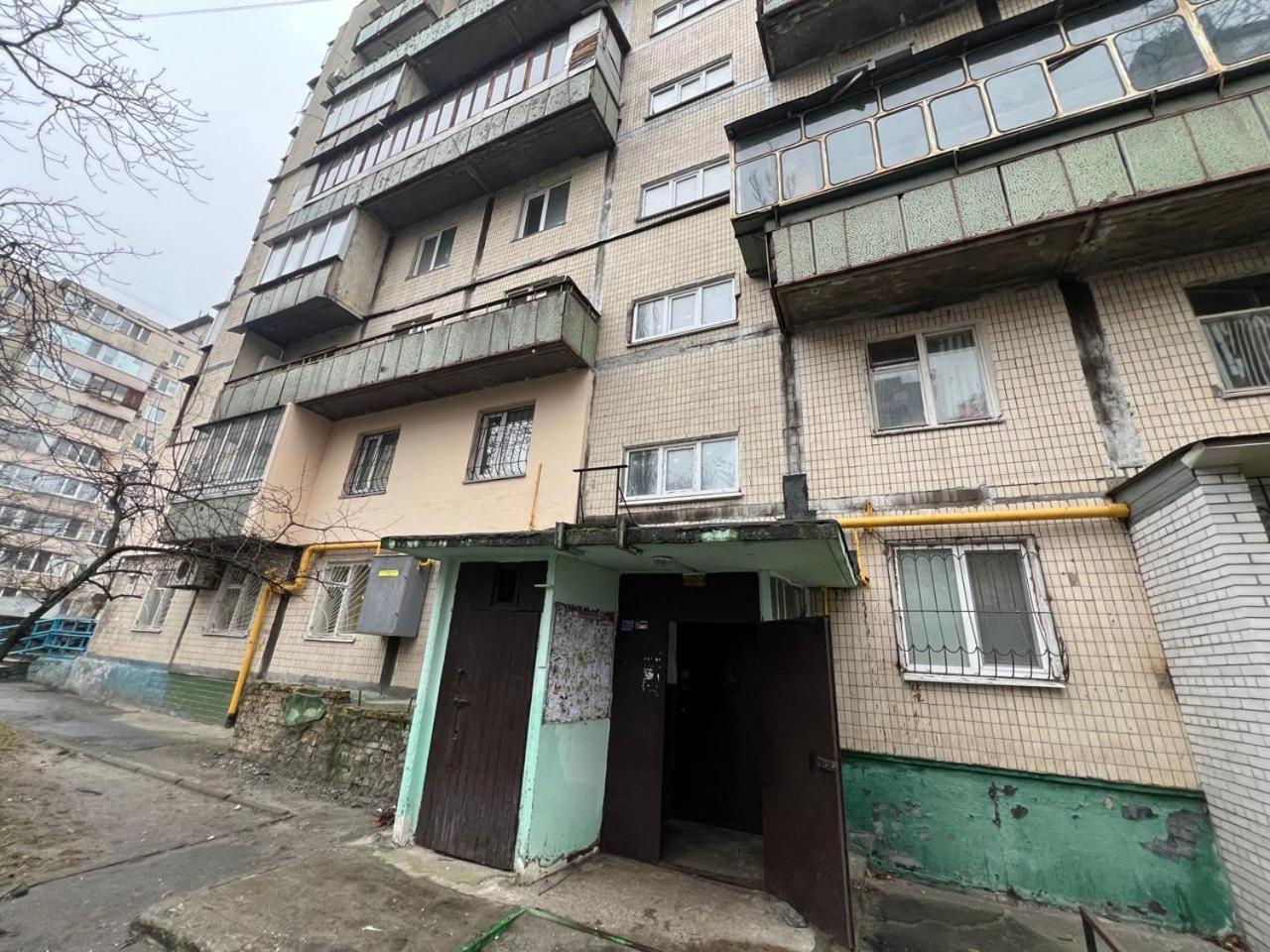 Квартира Эконом-Класса Возле Метро Левобережная Kiev Exteriör bild